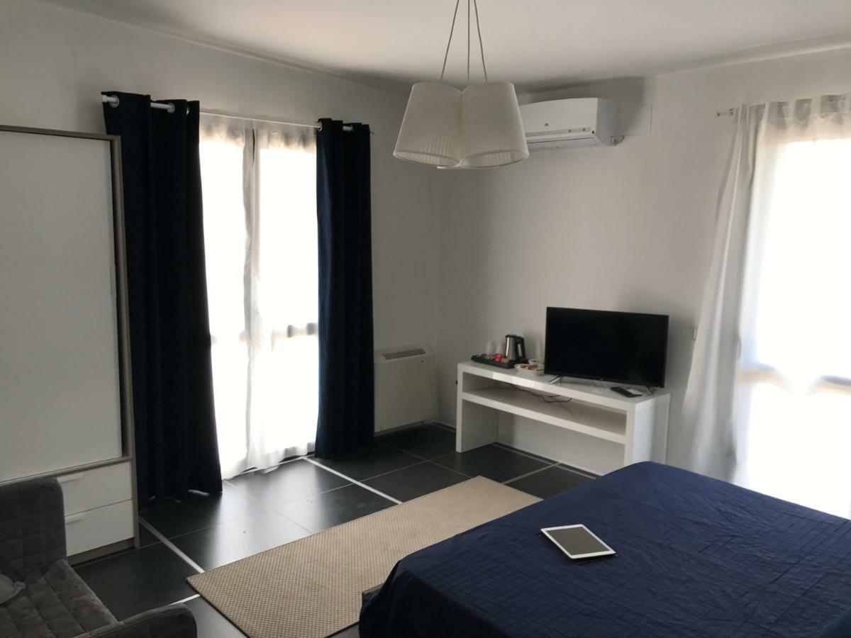 Civico 27 Hotel Козенца Екстериор снимка